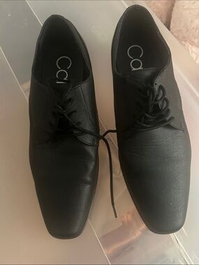 Calvin Klein Black Textured Leather Lace-Up Oxfords